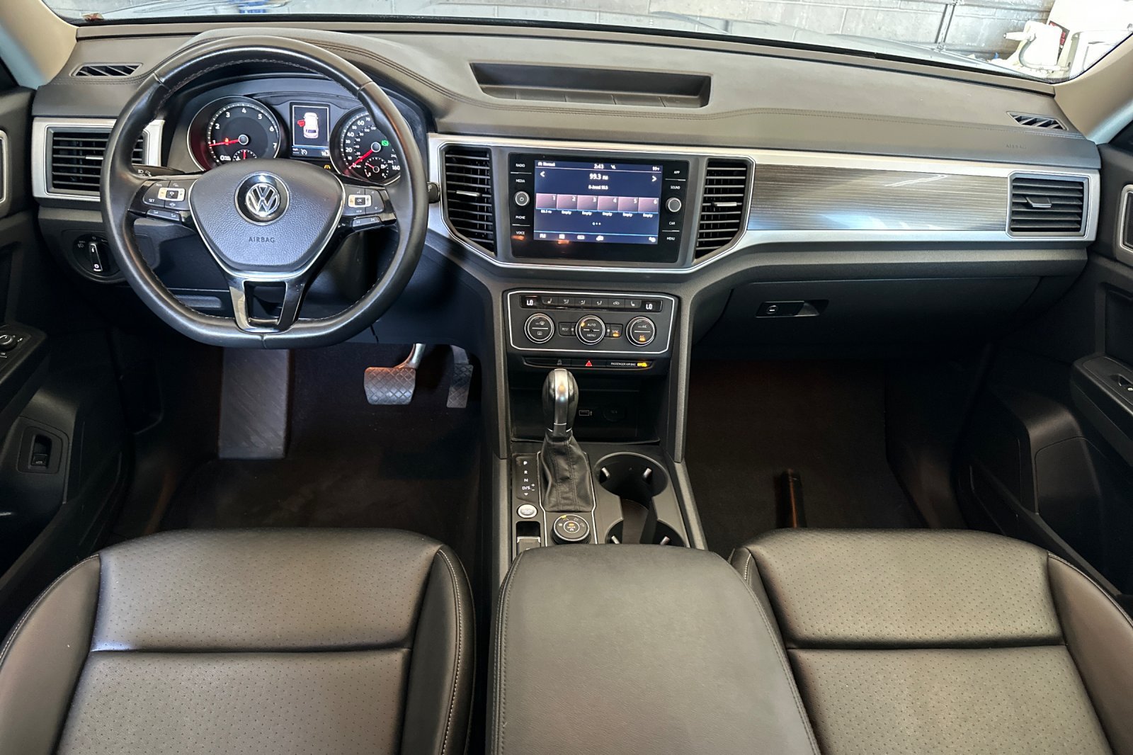 Used 2019 Volkswagen Atlas SE w/ Towing Package AWD/4WD image 13
