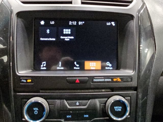 Certified 2017 Ford Explorer XLT w/ Equipment Group 202A AWD/4WD image 15