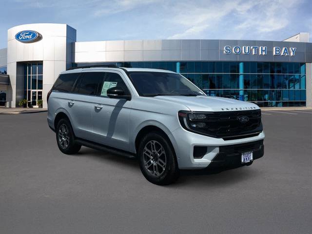 Certified 2025 Ford Expedition Active RWD image 7