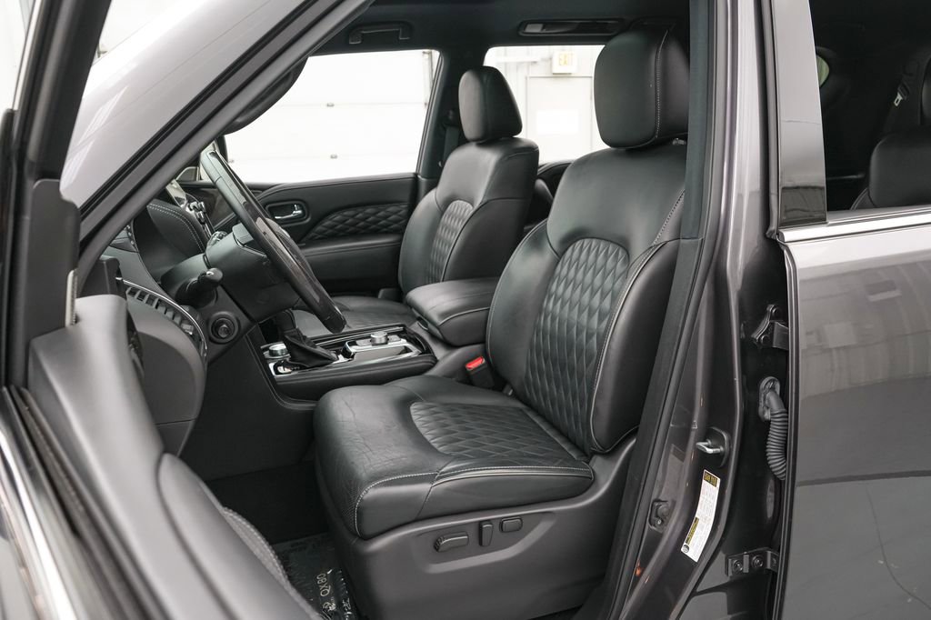 Used 2024 INFINITI QX80 Sensory AWD/4WD image 11
