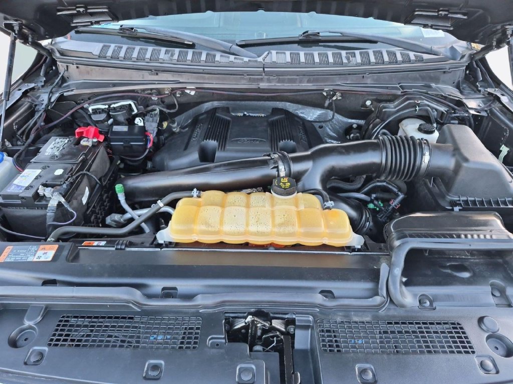 Certified 2018 Ford Expedition Limited AWD/4WD image 31