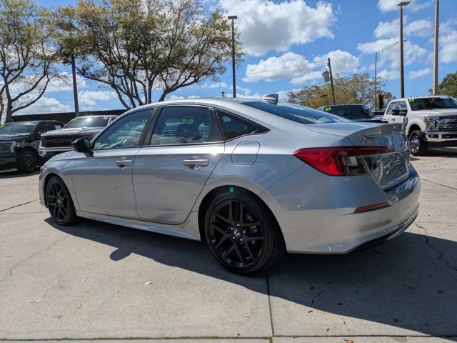 Used 2023 Honda Civic Sport image 2