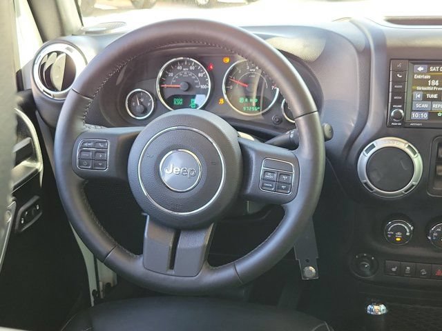 Used 2017 Jeep Wrangler Unlimited Sahara w/ Max Tow Package AWD/4WD image 15