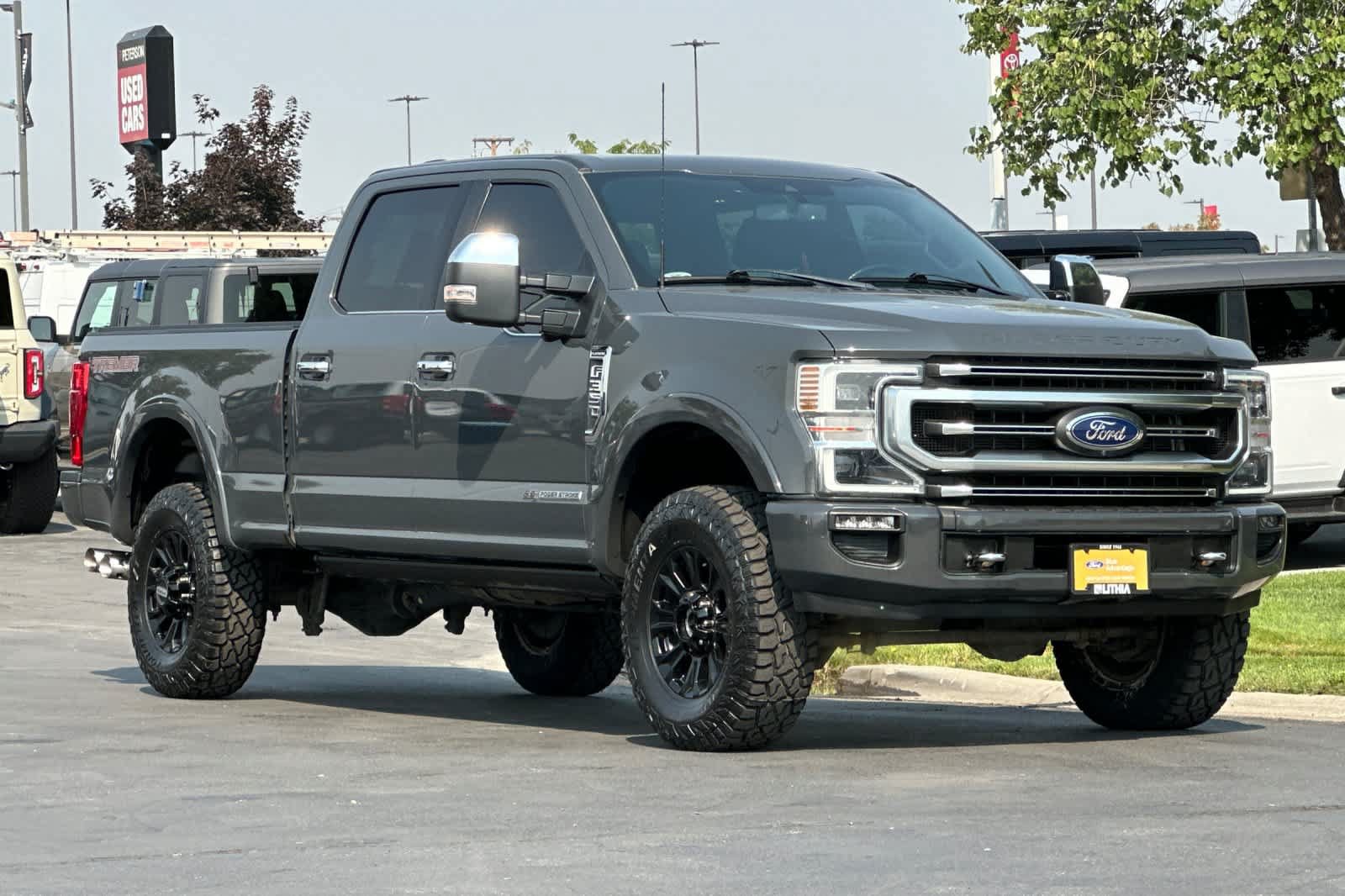 Certified 2021 Ford F350 Platinum w/ Tremor Off-Road Package AWD/4WD image 9