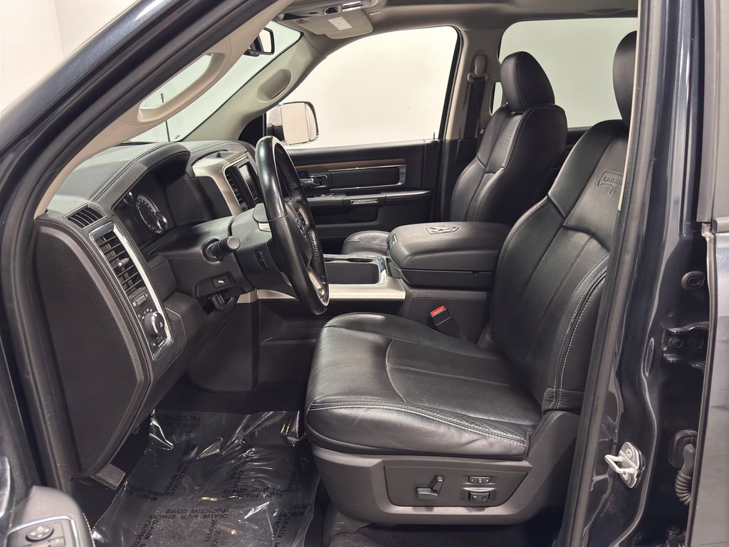 Used 2019 RAM 1500 Laramie w/ Convenience Group image 11