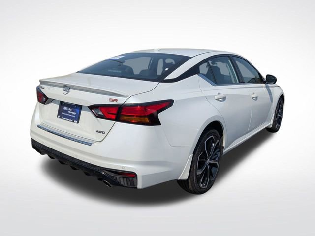 Used 2023 Nissan Altima 2.5 SR w/ SR Premium Package AWD/4WD image 7