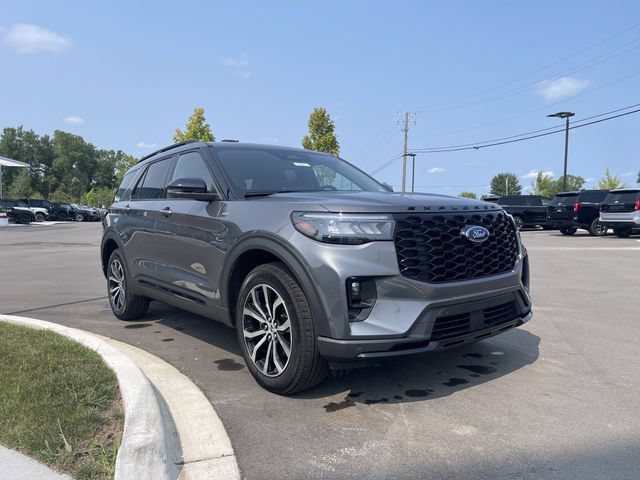 Certified 2026 Ford Explorer ST-Line AWD/4WD image 7