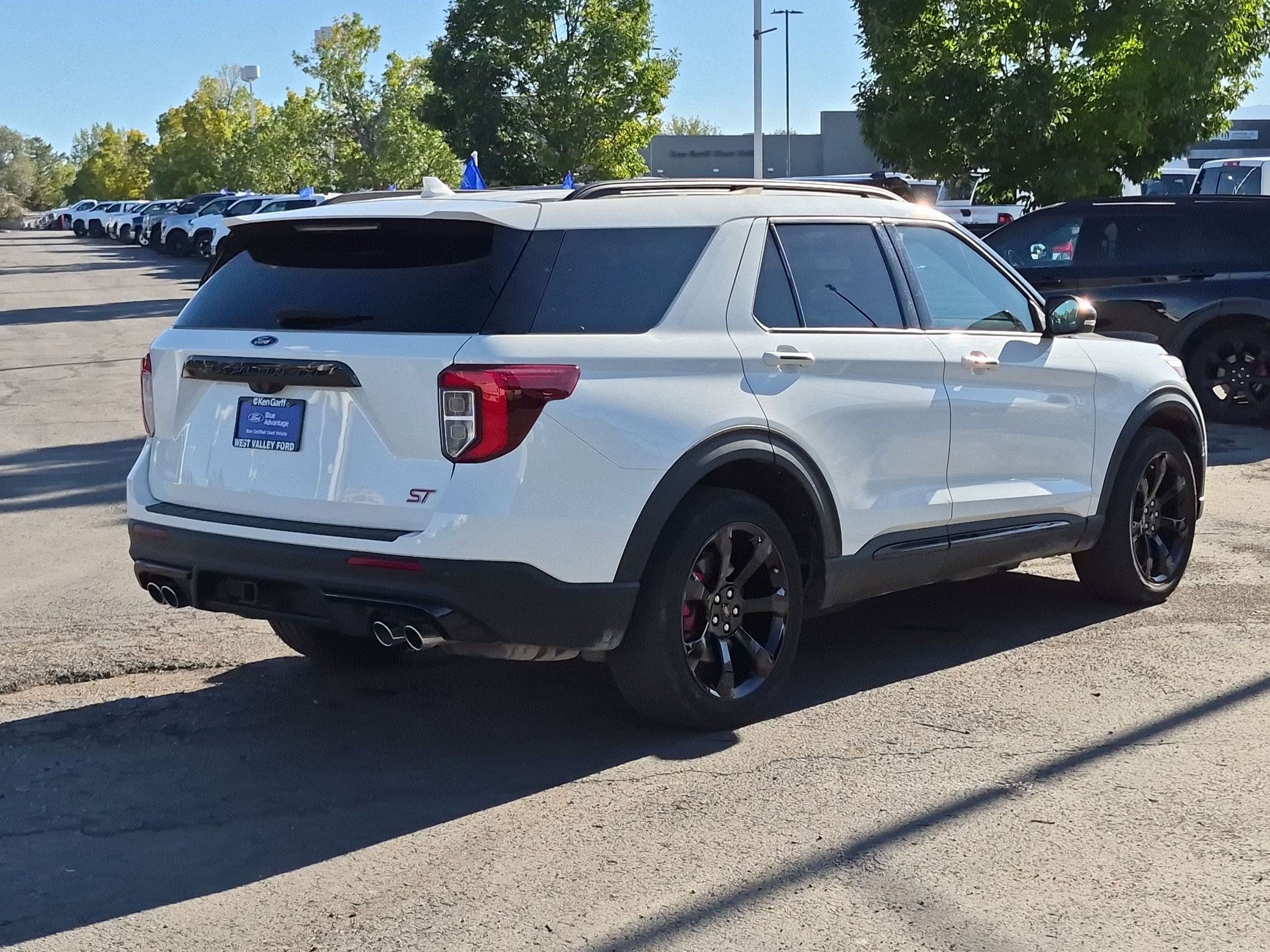 Certified 2023 Ford Explorer ST w/ Technology Package AWD/4WD image 3