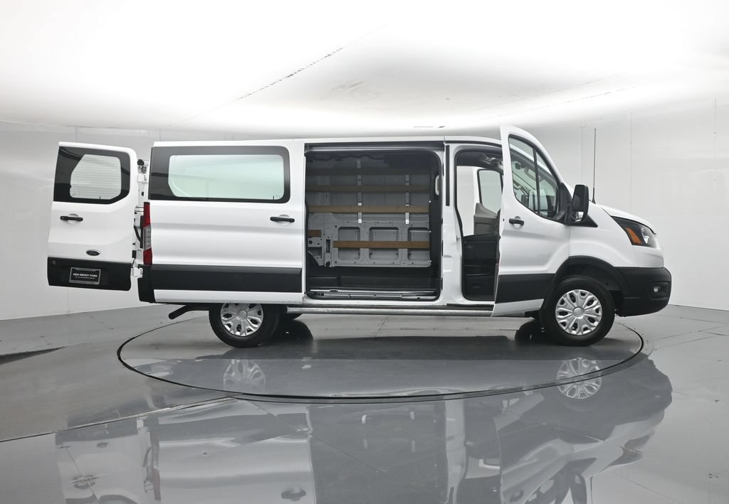 Certified 2025 Ford Transit 250 Low Roof w/ Exterior Upgrade Package RWD image 5