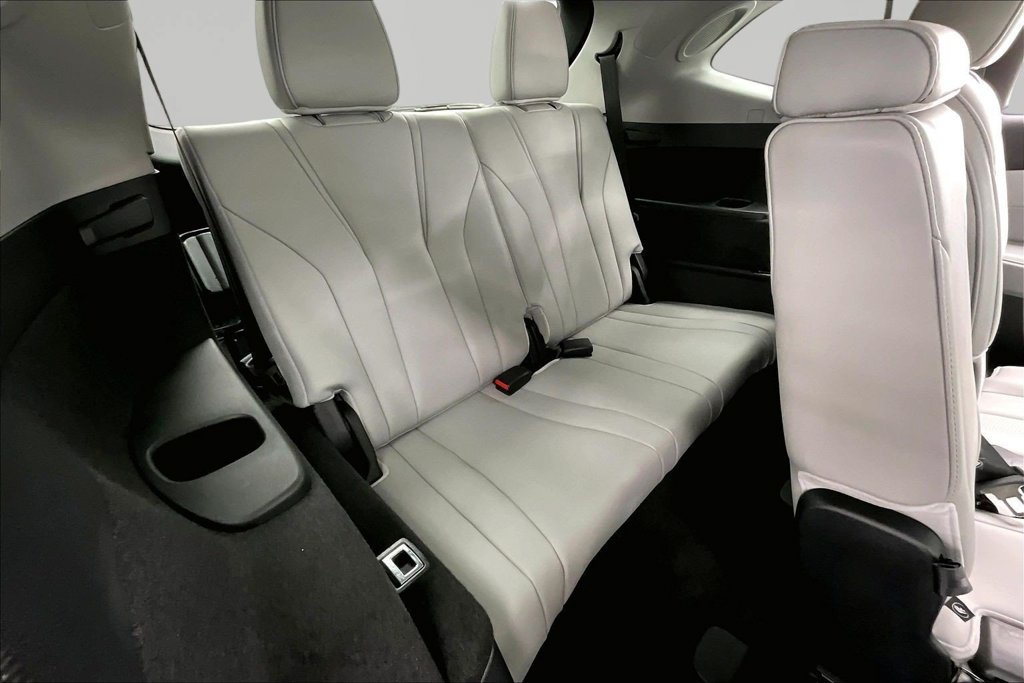 Used 2025 Acura MDX w/ Technology Package FWD image 28