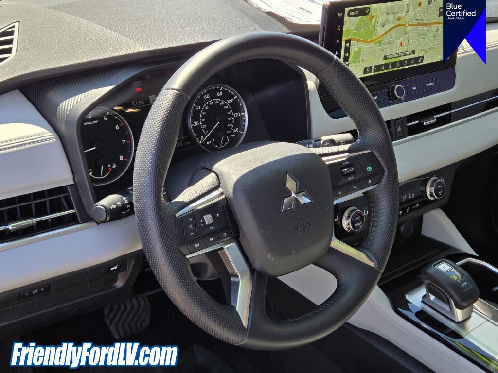 Used 2025 Mitsubishi Outlander SE FWD image 21