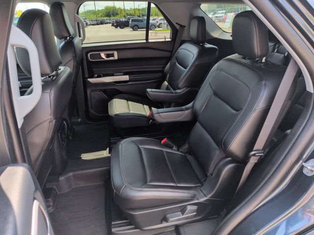 Certified 2023 Ford Explorer XLT w/ Equipment Group 202A AWD/4WD image 23