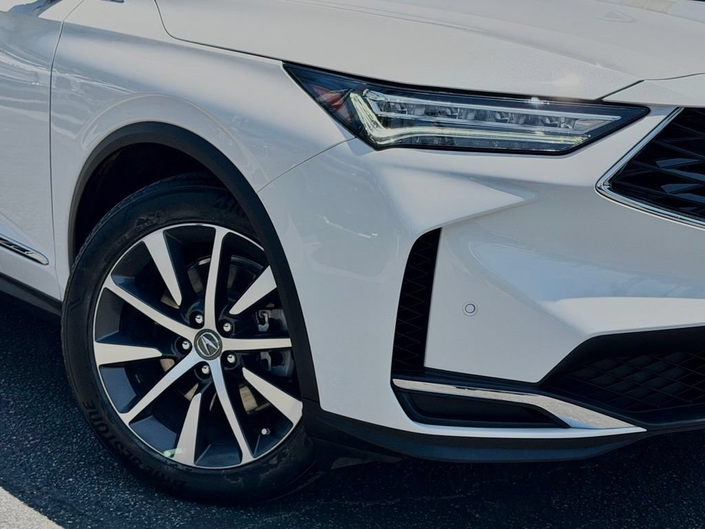 Used 2025 Acura MDX FWD w/ Technology Package image 5