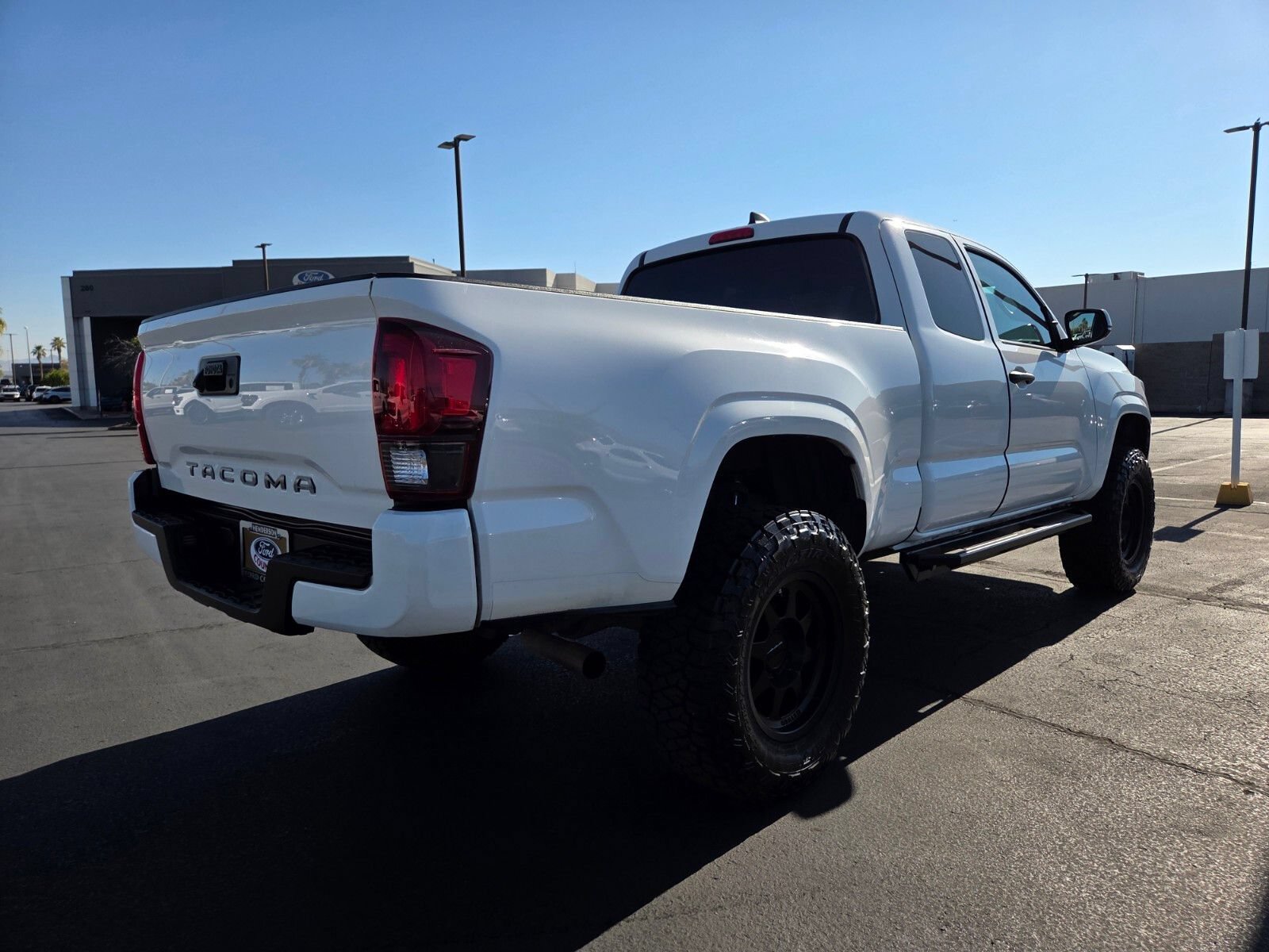 Used 2022 Toyota Tacoma SR RWD image 6