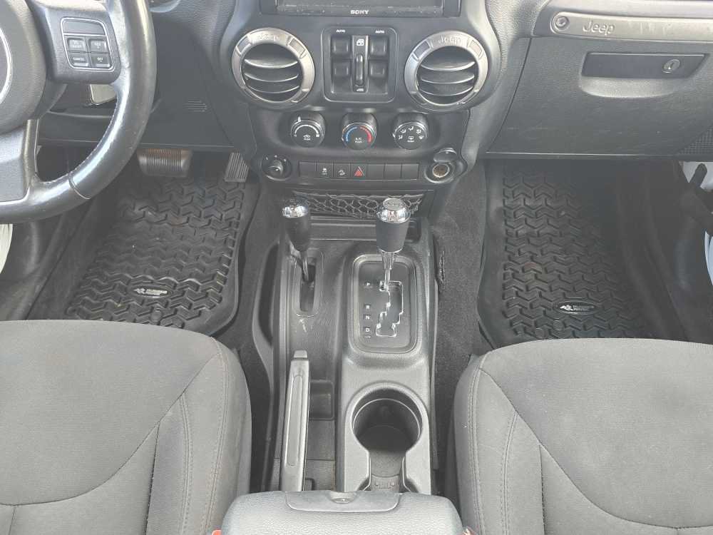 Used 2017 Jeep Wrangler Unlimited Sport w/ Quick Order Package 24S AWD/4WD image 13