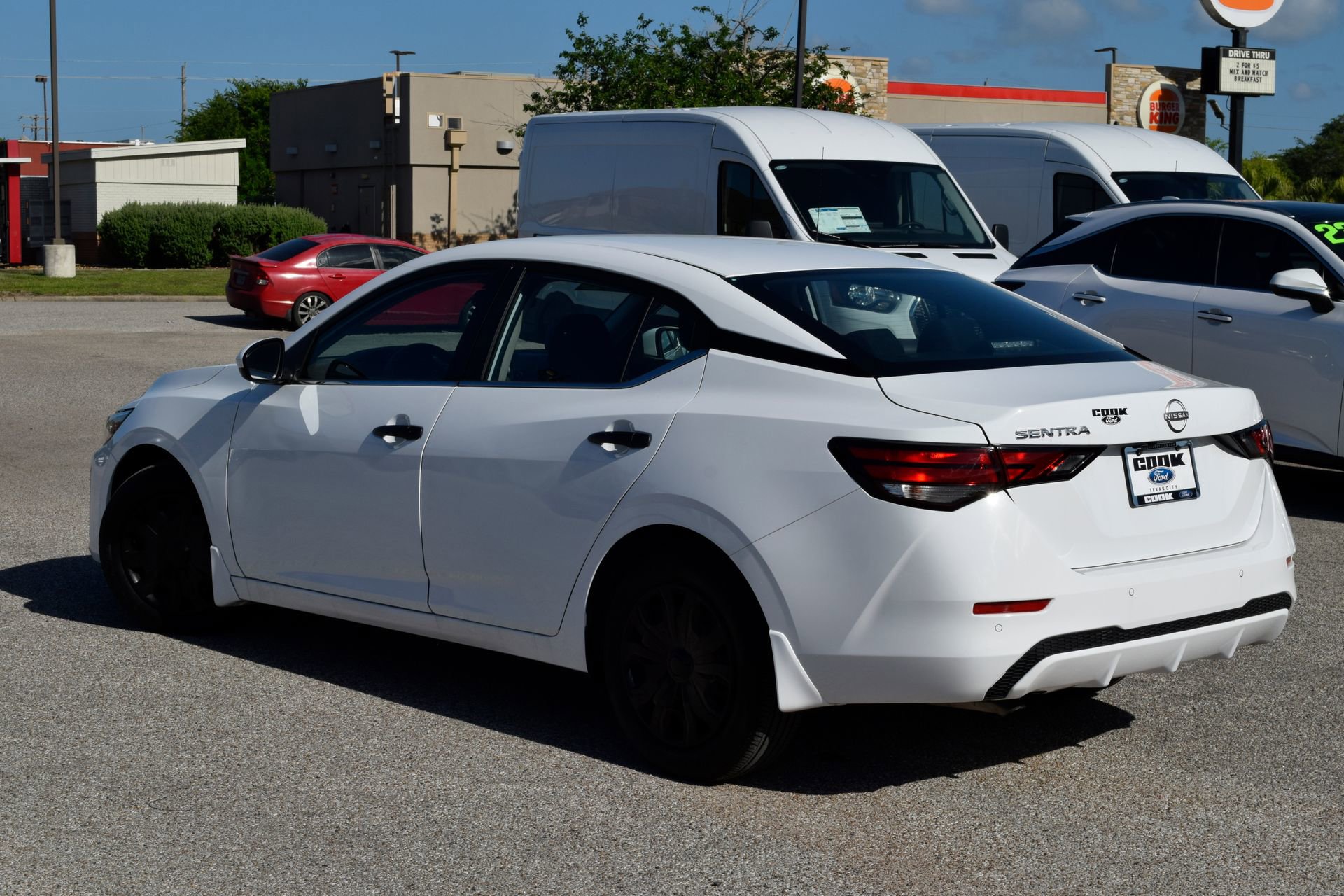 Used 2025 Nissan Sentra S image 4