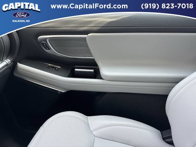 Certified 2025 Ford Expedition Platinum w/ Driver's Package AWD/4WD image 29
