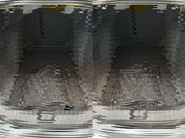 Used 2025 Volkswagen Jetta SEL image 15