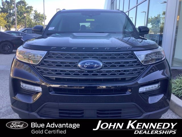 Certified 2023 Ford Explorer XLT w/ Equipment Group 202A AWD/4WD image 8