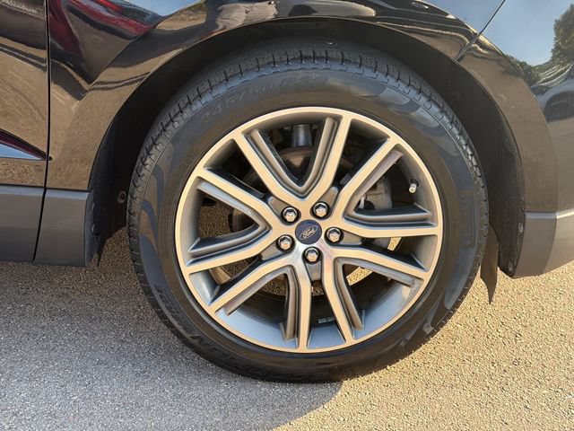 Certified 2020 Ford Edge Titanium w/ Cargo Accessory Package FWD image 9