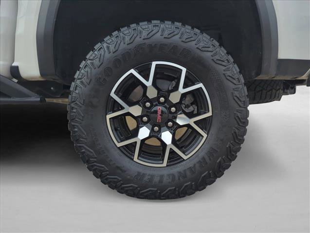 Used 2023 GMC Canyon AT4X image 23