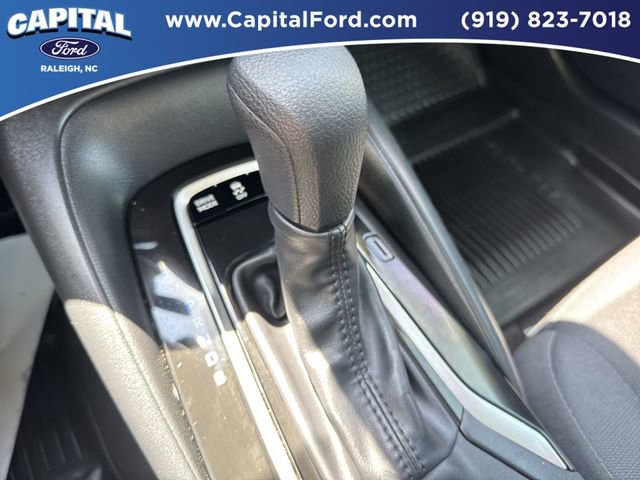 Used 2024 Toyota Corolla LE FWD image 30