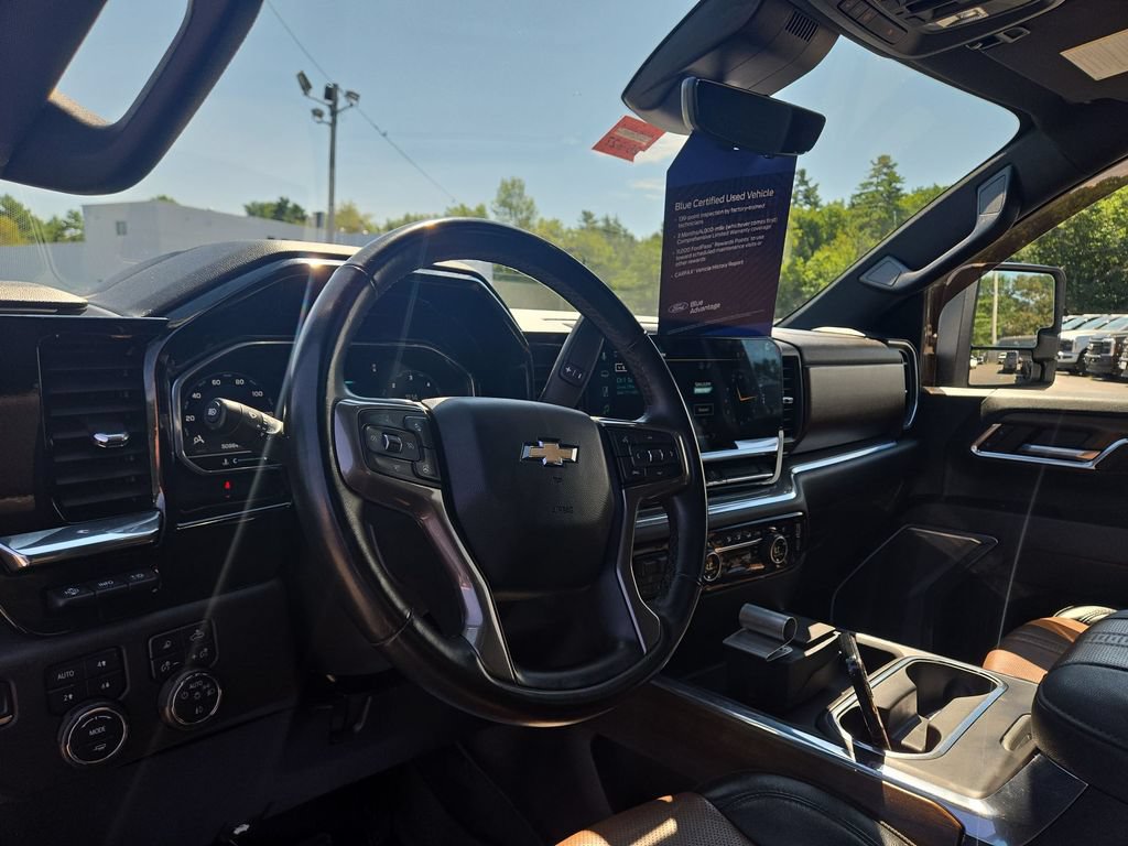 Used 2024 Chevrolet Silverado 2500 High Country w/ High Country Premium Package AWD/4WD image 7