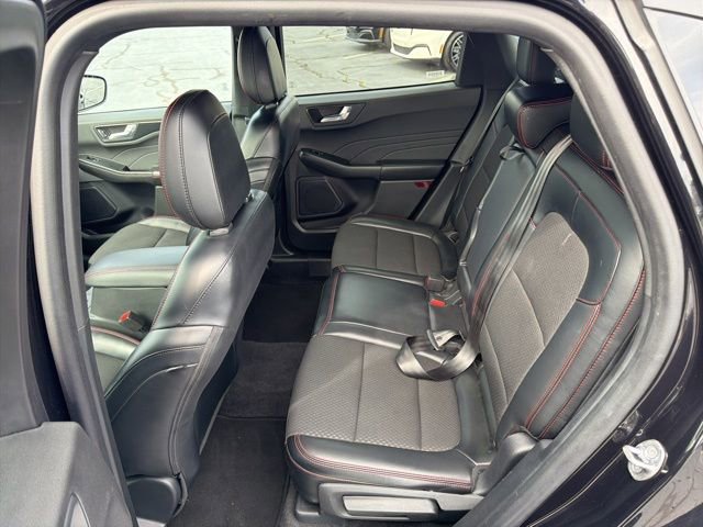 Certified 2024 Ford Escape ST-Line AWD/4WD image 18
