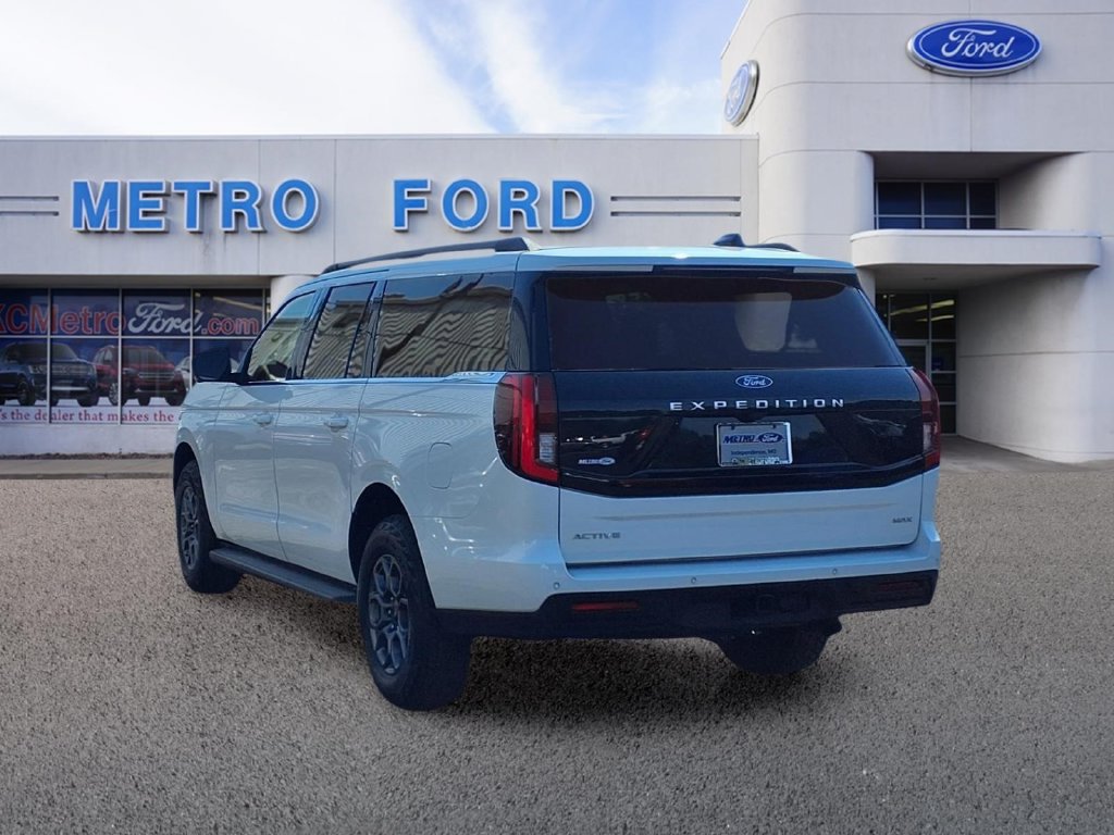 Certified 2025 Ford Expedition Max Active AWD/4WD image 5