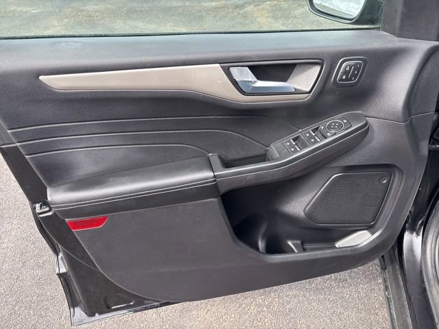 Certified 2022 Ford Escape SEL w/ Technology Package image 13