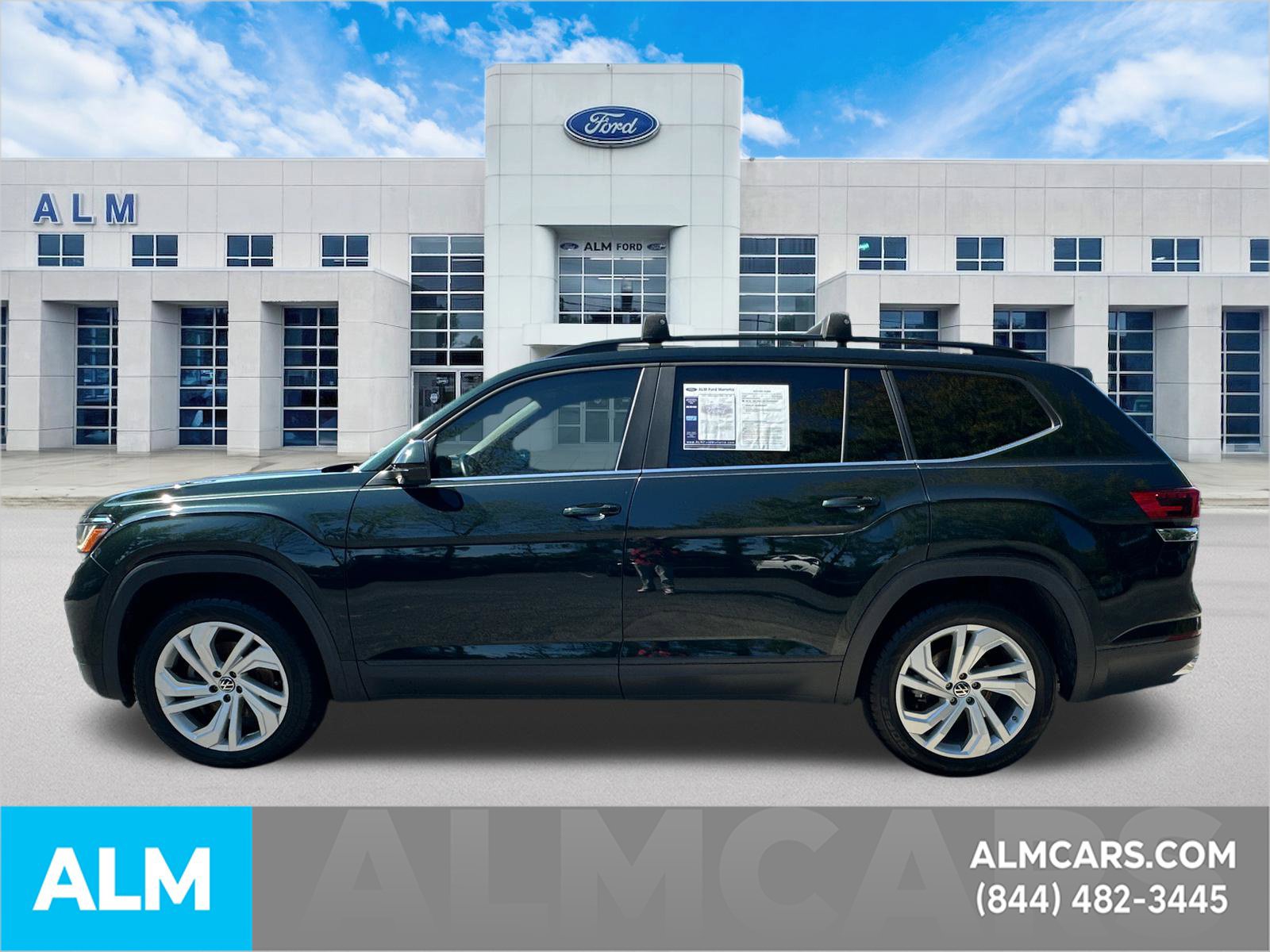 Used 2021 Volkswagen Atlas SE w/ Panoramic Sunroof Package FWD image 9