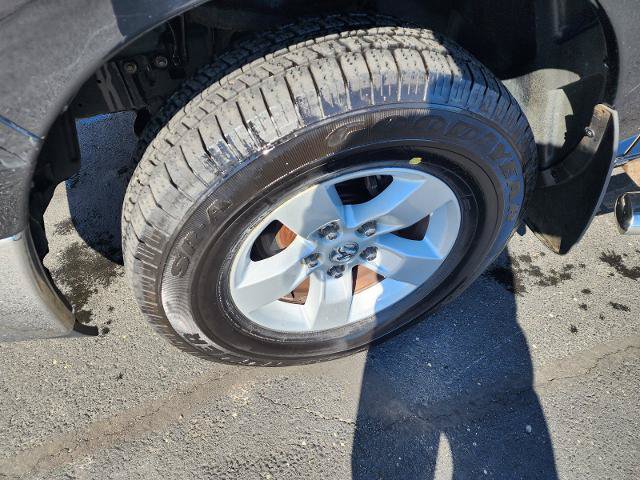 Used 2019 RAM 1500 Classic SLT AWD/4WD image 9