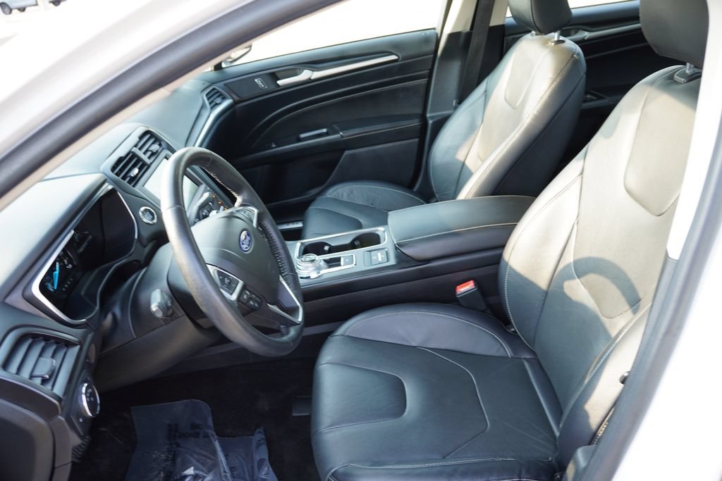 Certified 2020 Ford Fusion Titanium FWD image 15
