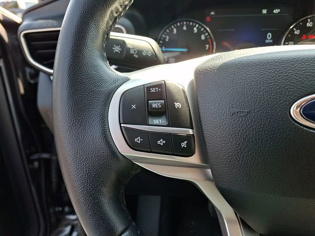 Certified 2022 Ford Explorer XLT w/ Equipment Group 202A image 19