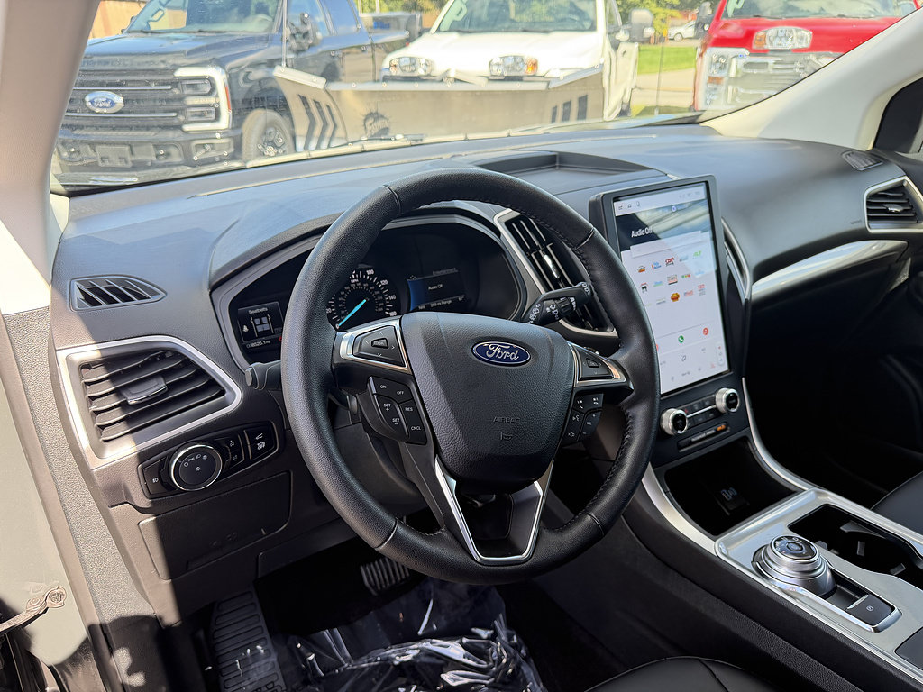 Certified 2024 Ford Edge SEL w/ Convenience Package AWD/4WD image 14