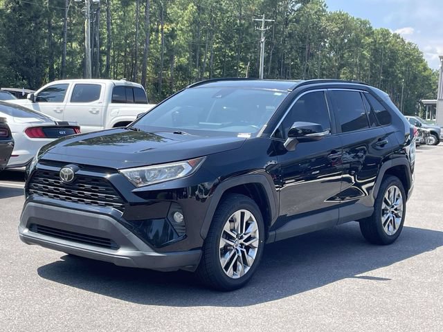 Used 2019 Toyota RAV4 XLE Premium FWD image 30
