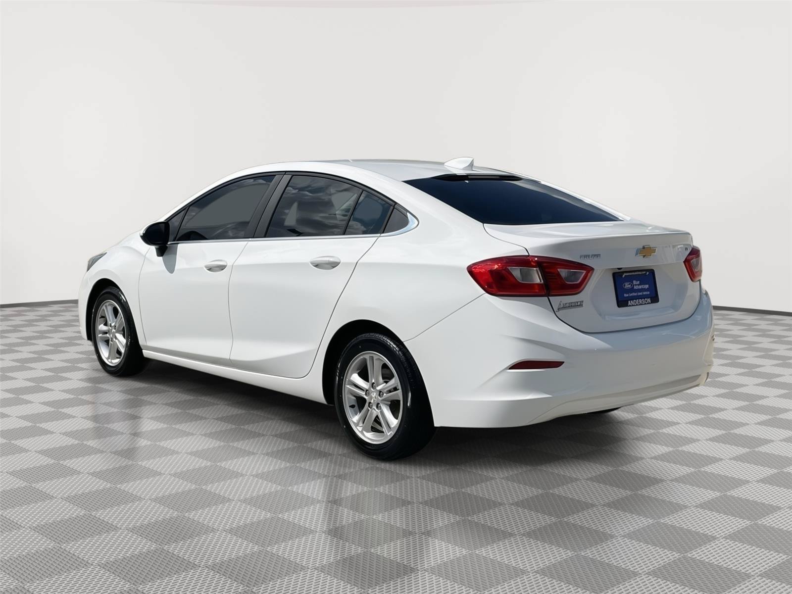 Used 2017 Chevrolet Cruze LT FWD image 9