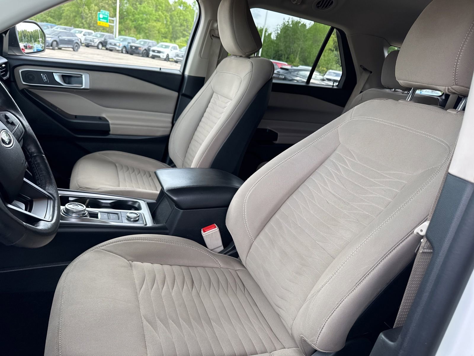 Certified 2020 Ford Explorer XLT w/ Comfort Package AWD/4WD image 24