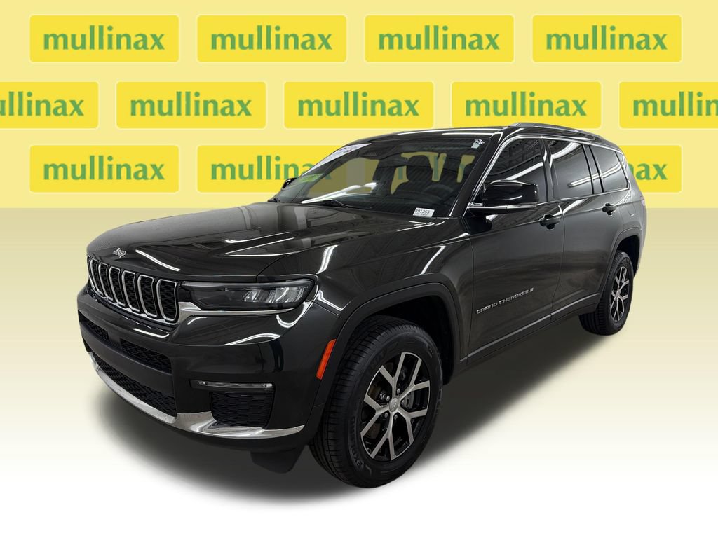 Used 2023 Jeep Grand Cherokee L Limited RWD image 14