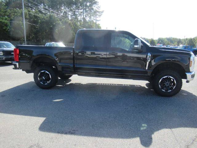 Certified 2025 Ford F350 XLT w/ Tremor Off-Road Package AWD/4WD image 4