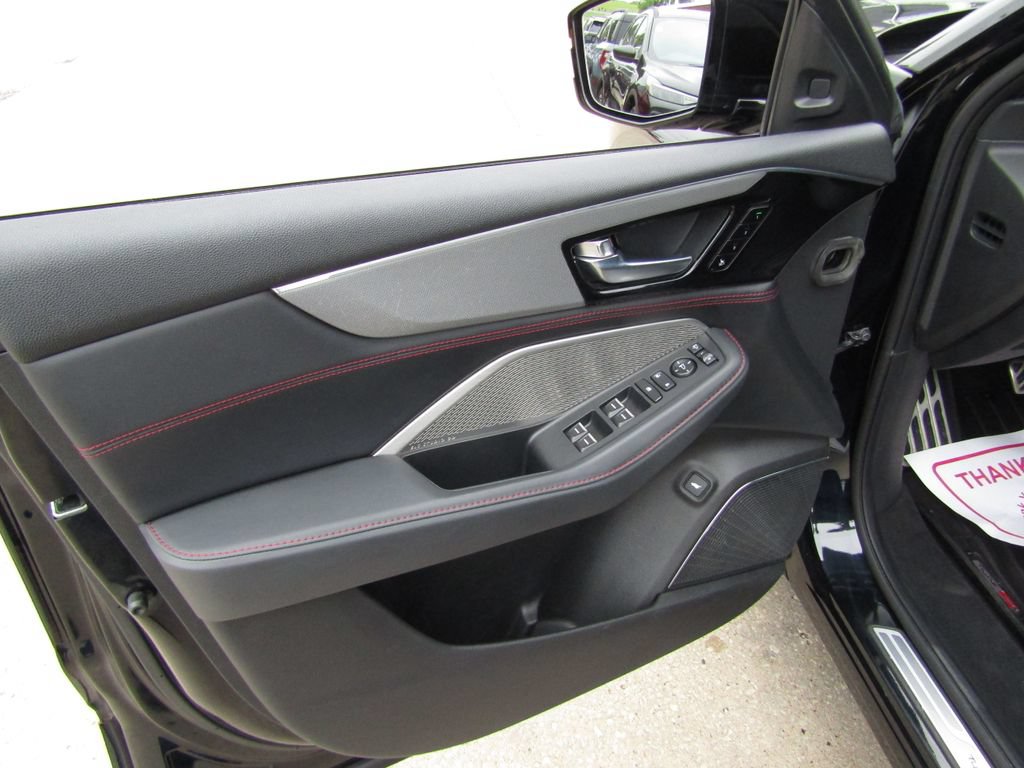 Used 2022 Acura MDX Type S AWD/4WD image 25