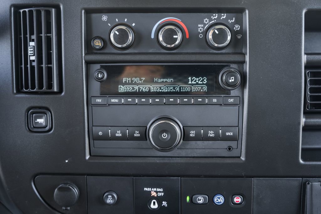 Used 2023 GMC Savana 2500 image 24