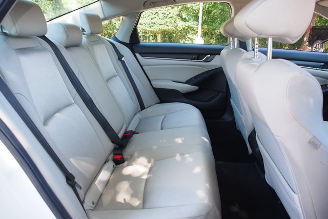 Used 2020 Honda Accord EX image 14