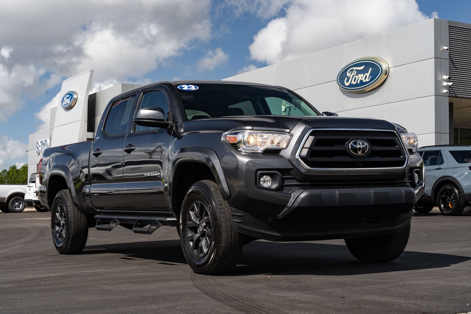 Used 2023 Toyota Tacoma SR5