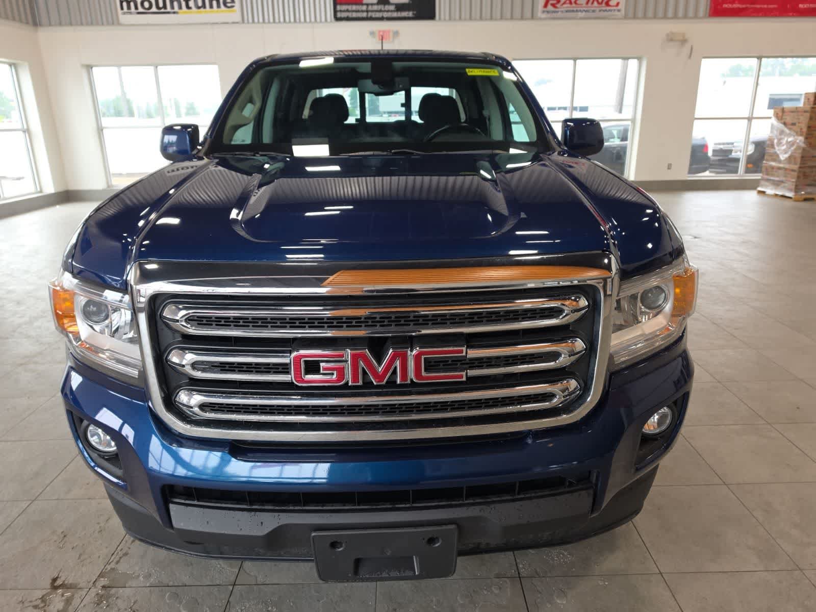 Used 2020 GMC Canyon SLE w/ SLE Convenience Package AWD/4WD image 3