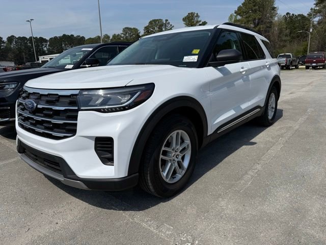 Certified 2025 Ford Explorer Active image 1