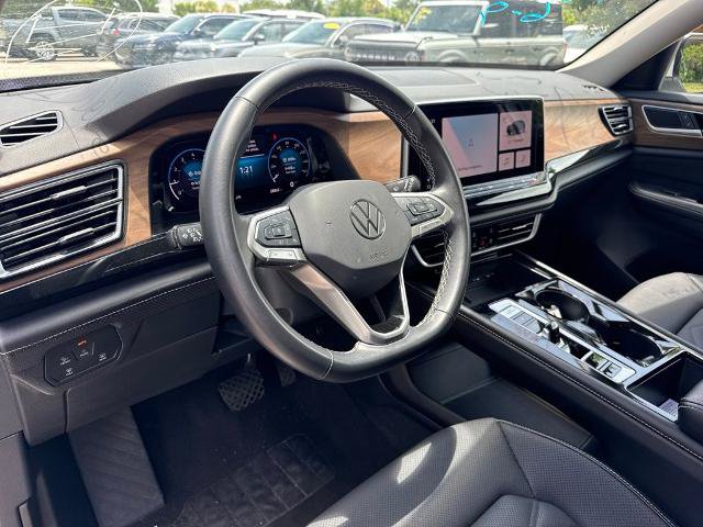 Used 2025 Volkswagen Atlas SE FWD image 9