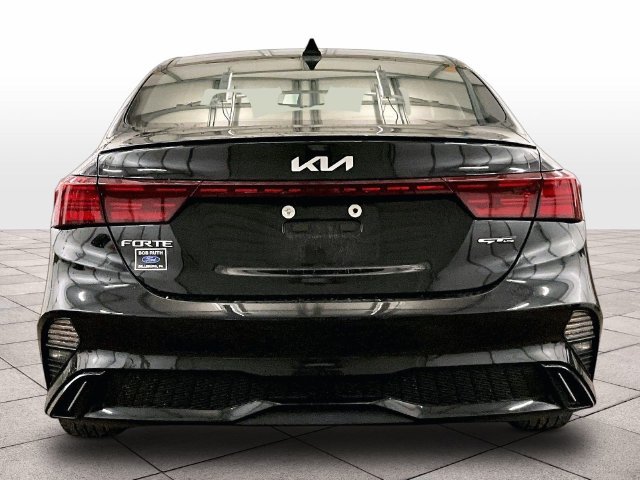 Used 2022 Kia Forte GT-Line w/ GT-Line Technology Package FWD image 4