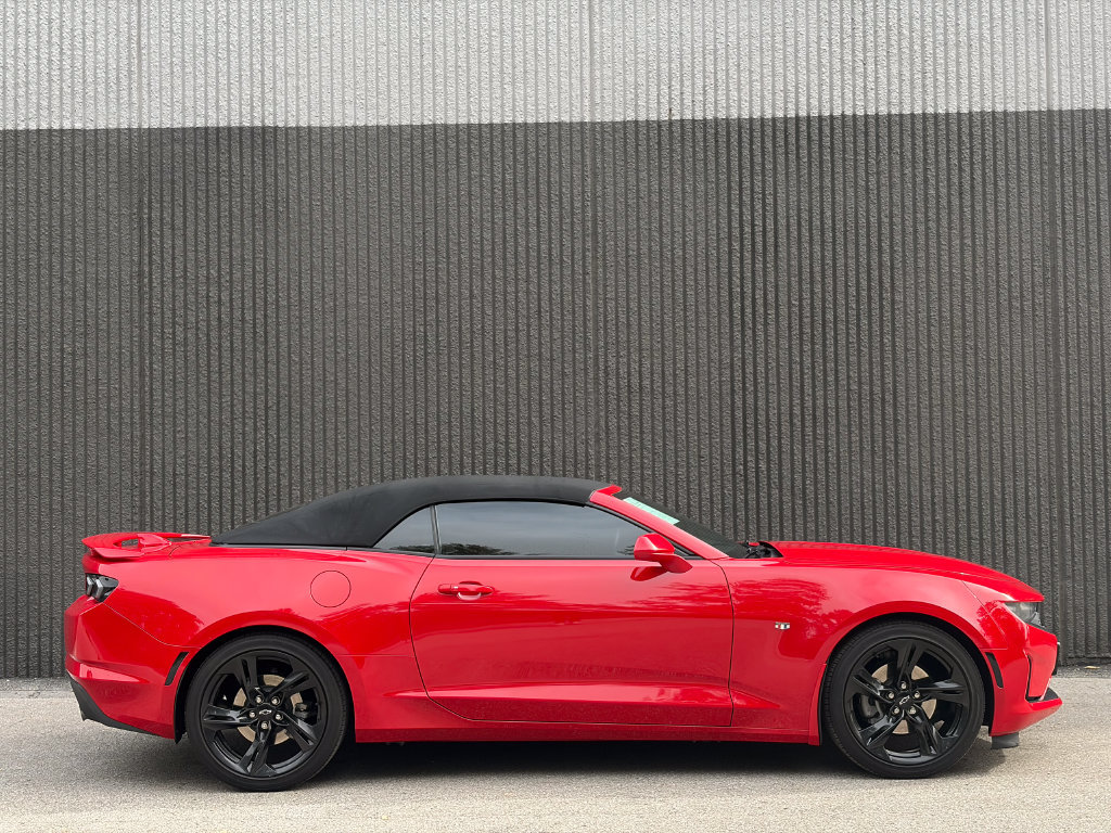 Used 2023 Chevrolet Camaro LT RWD image 9