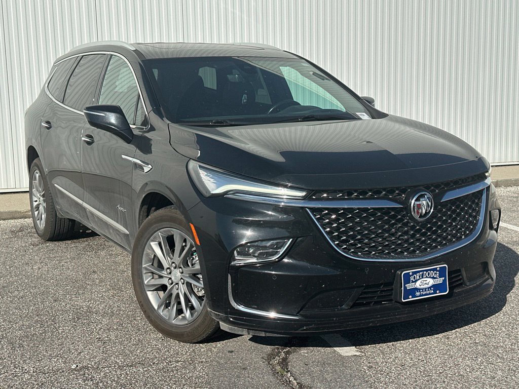 Used 2022 Buick Enclave Avenir w/ Avenir Technology Package AWD/4WD image 10